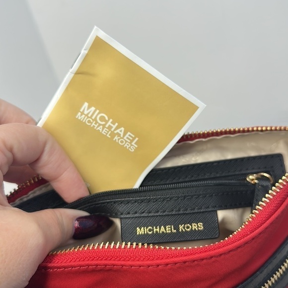 MICHAEL KORS JET SET Nylon Gabardine Messenger Crossbody - - Picture 10 of 12